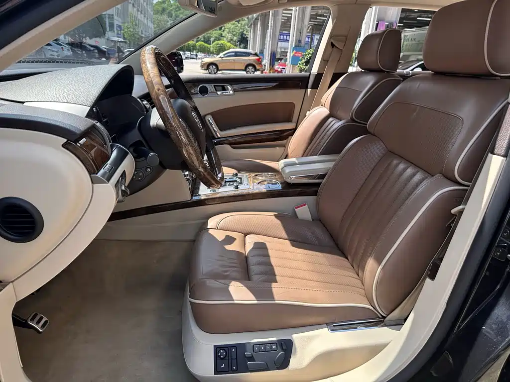 Volkswagen Phaeton — миниатюра 4