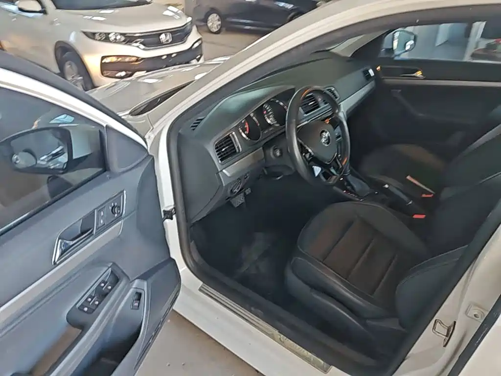 Volkswagen Lavida — миниатюра 16