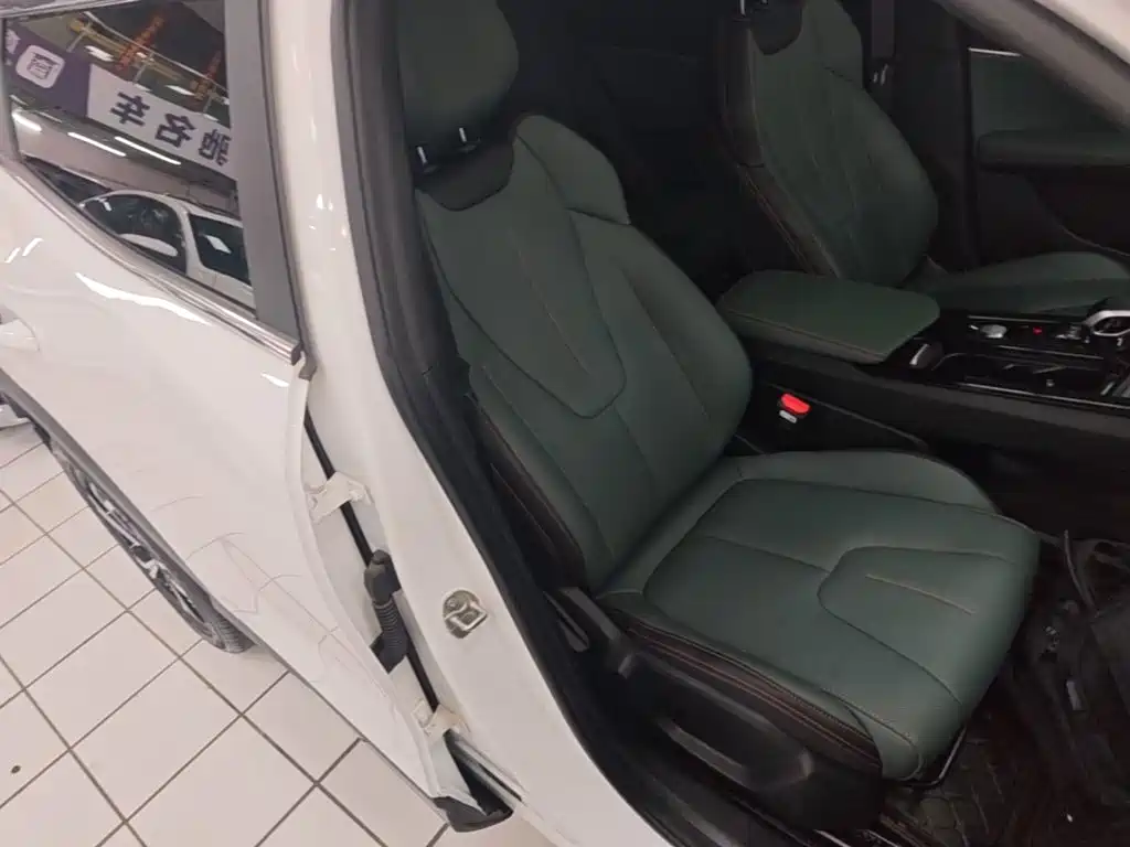 Geely Boyue — миниатюра 25