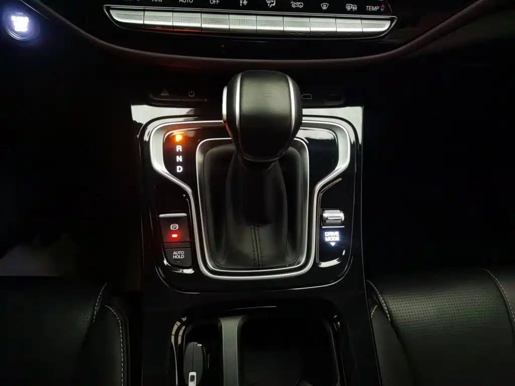 GAC Motor Trumpchi M6 — миниатюра 11