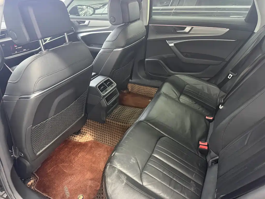 Audi A6L — миниатюра 9