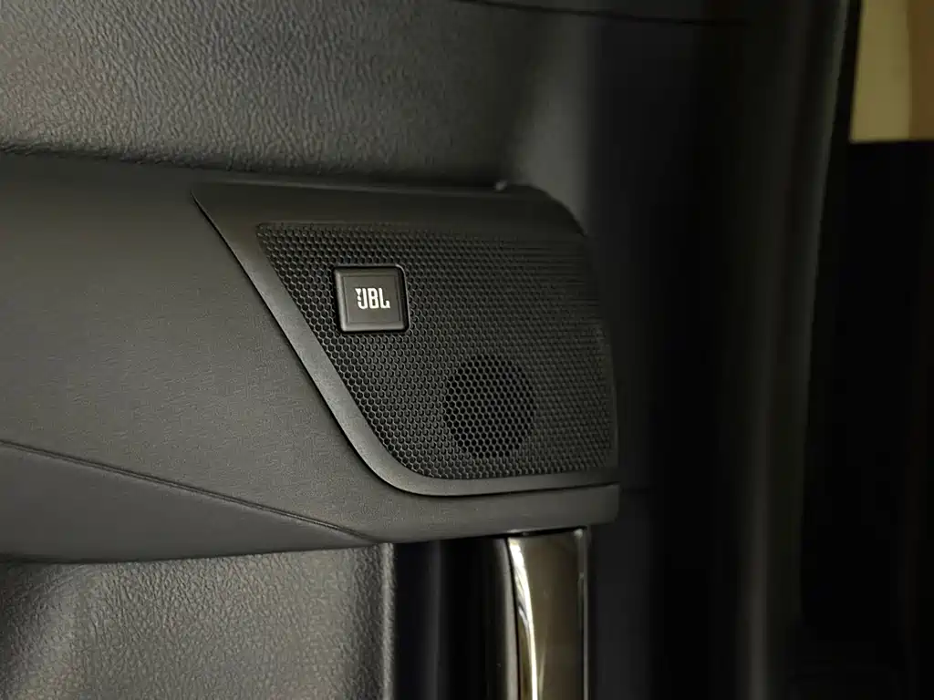 Toyota Alphard — фотографии объявления, Фото 21