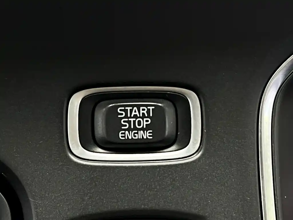 Volvo V40 — миниатюра 35