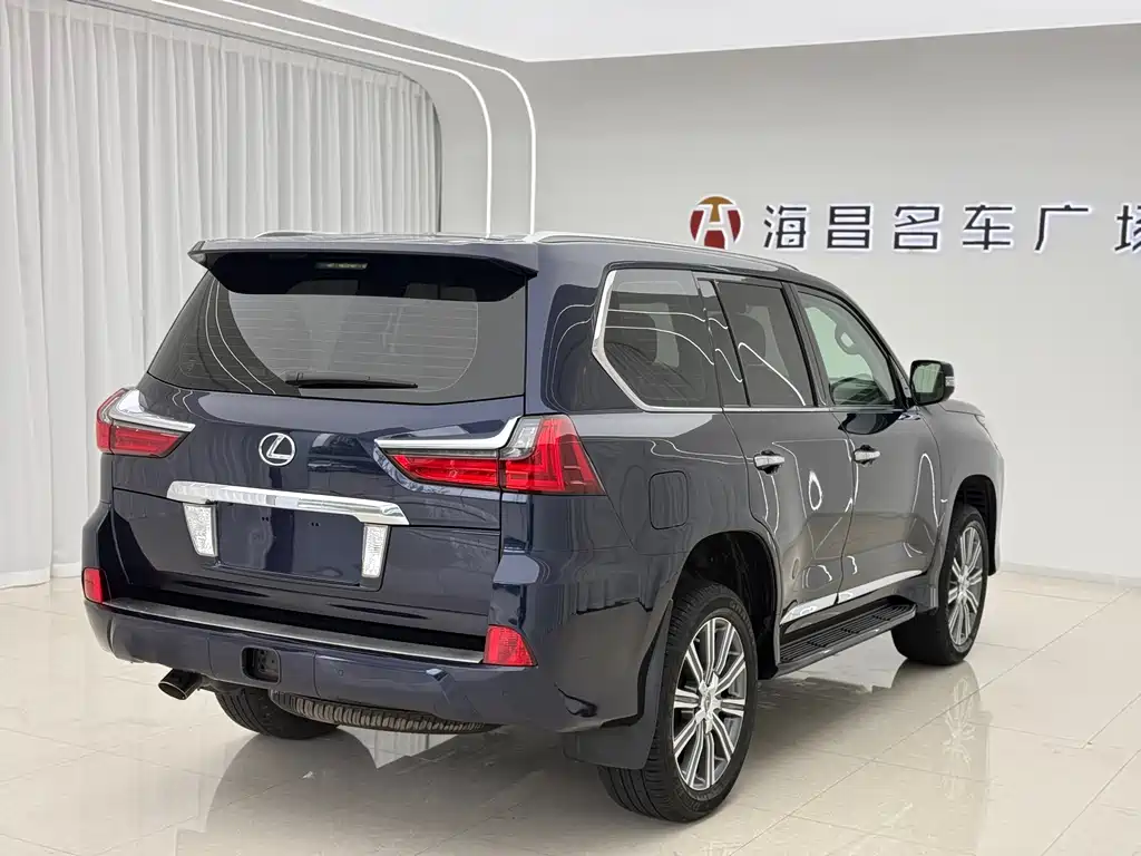Lexus LX 2017 570 Luxury
