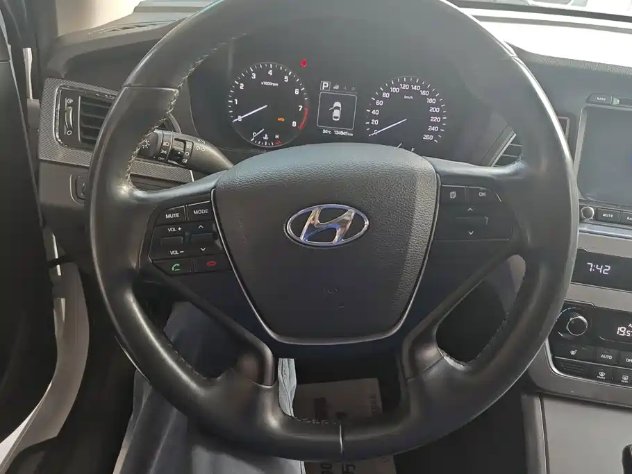Hyundai Sonata — миниатюра 15