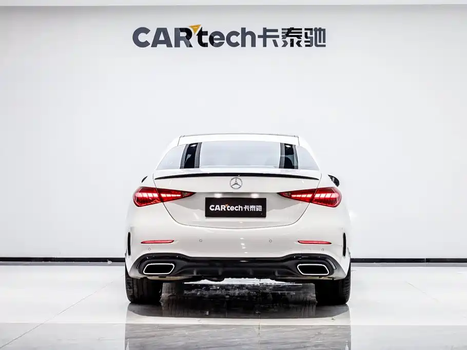Mercedes-Benz C-Class — миниатюра 3