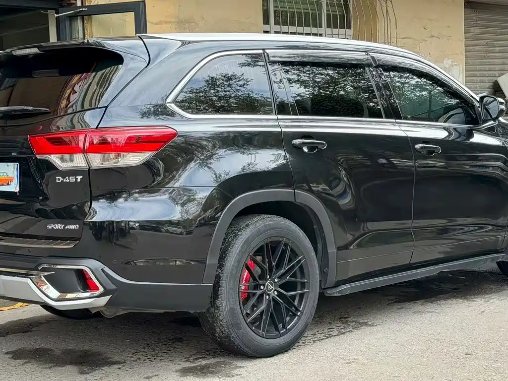 Toyota Highlander — миниатюра 7