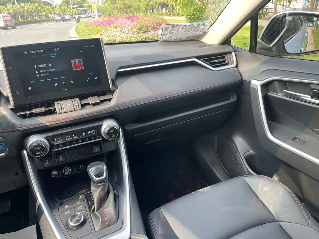 Toyota Wildlander New Energy — миниатюра 9