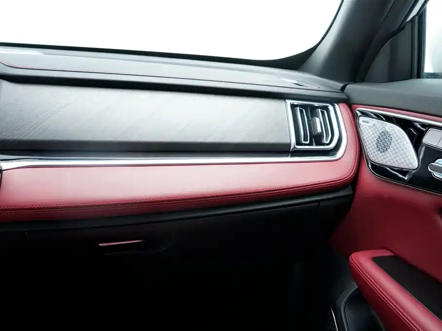 JETOUR X70 PLUS 2025 1.5T Flagship 5 мест