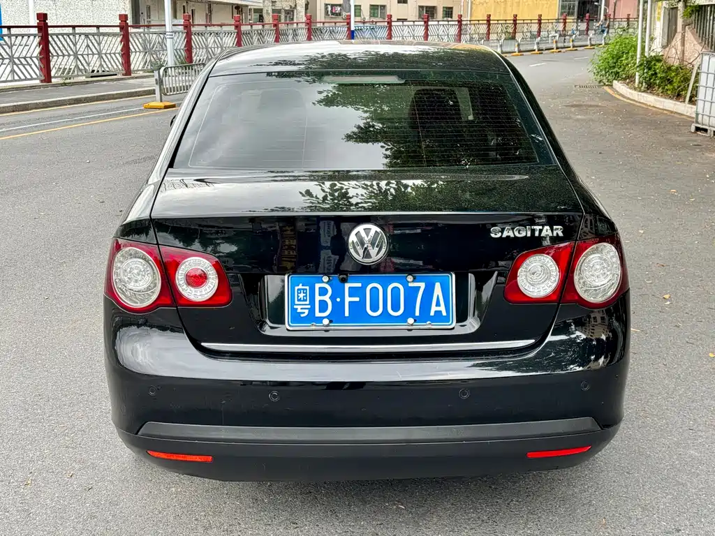 Volkswagen Sagitar 2009 1.8TSI AT Champion