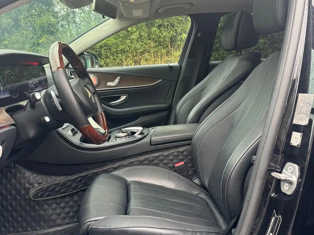 Mercedes-Benz E-Class E 2016 E 300 L Fashion