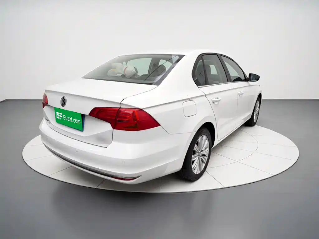 Volkswagen Bora 2016 1.6L MT Comfort