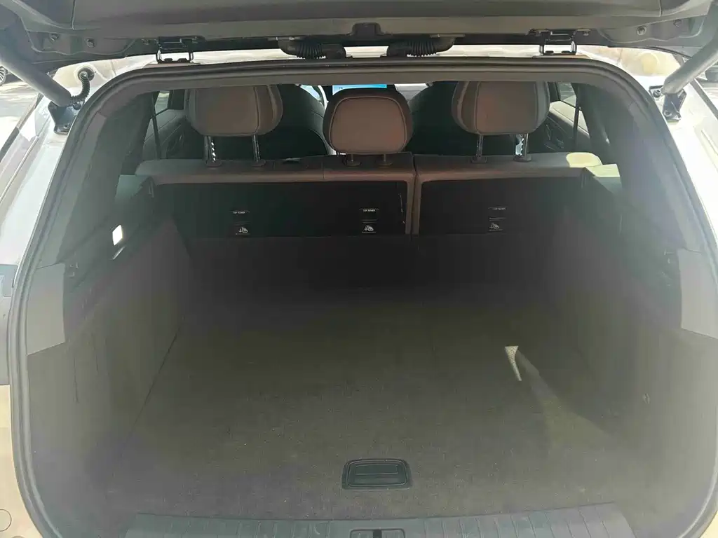 Chery Tiggo 9 9 2025 2.0T AT Premium 5 мест
