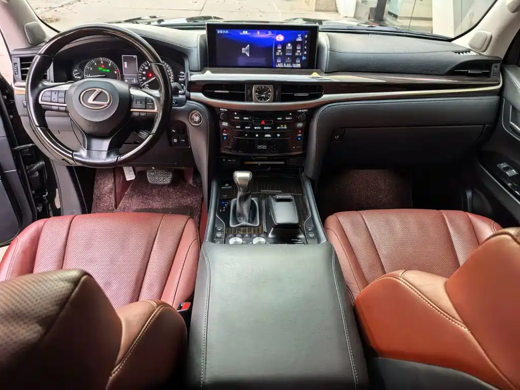 Lexus LX — миниатюра 8