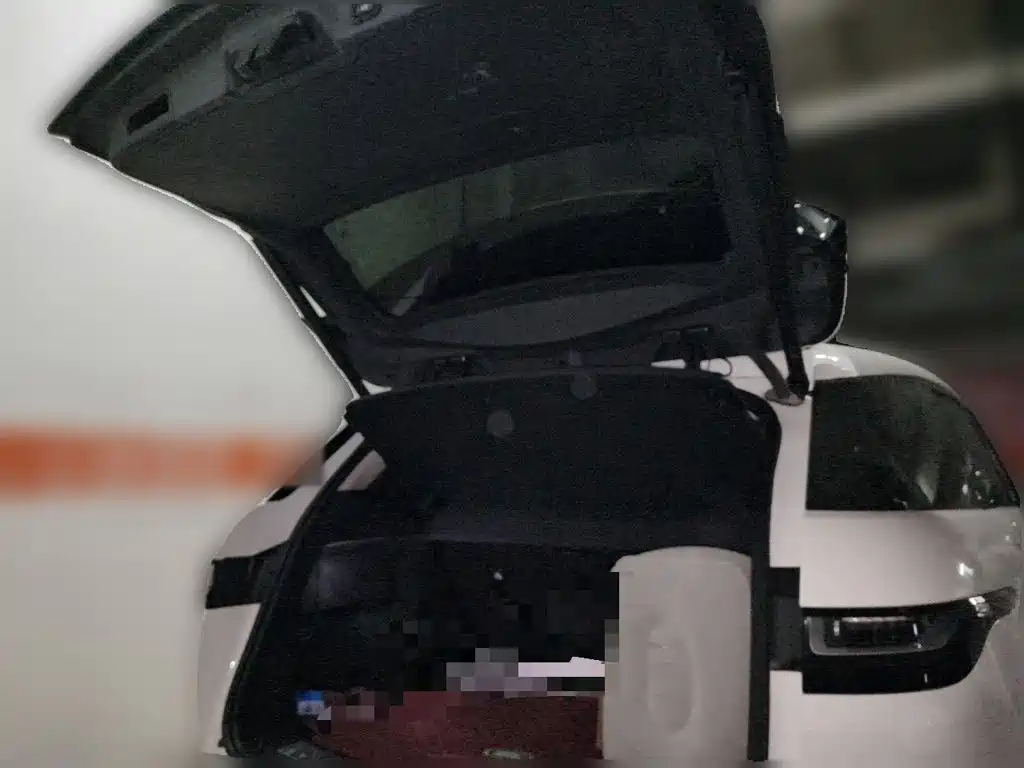 Land Rover Evoque PHEV — миниатюра 15
