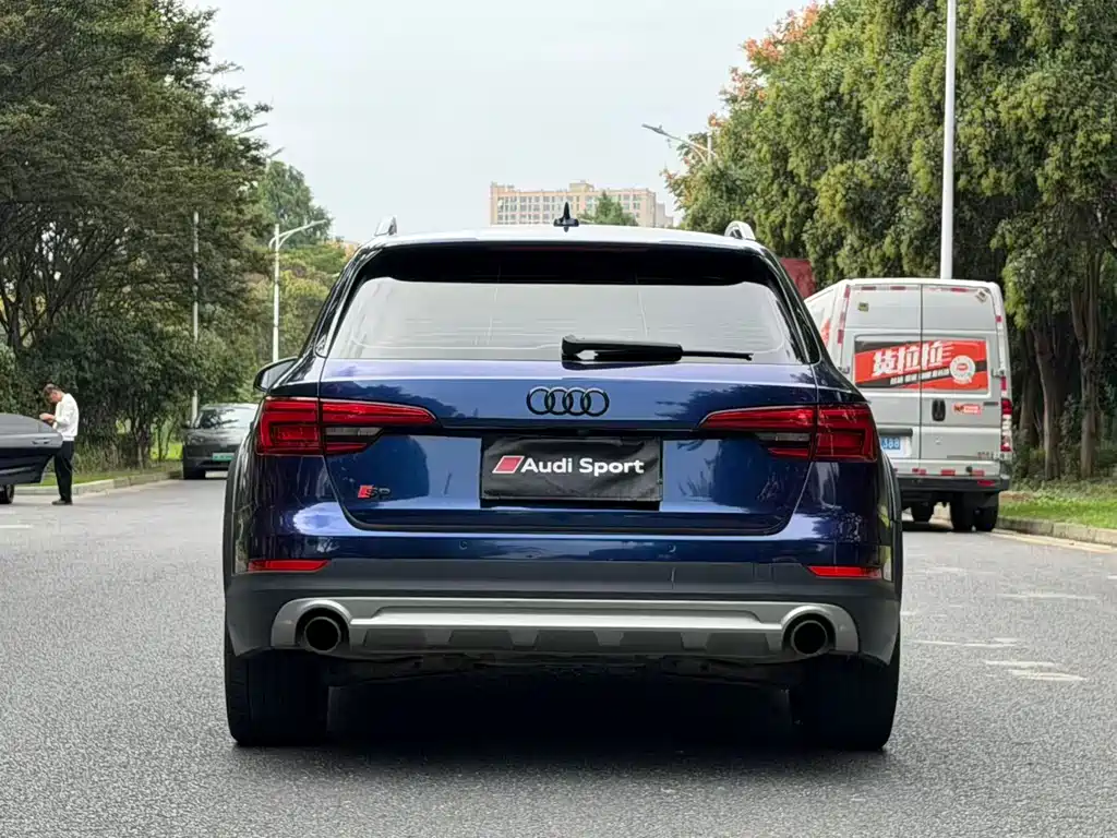 Audi A4 (Import) — миниатюра 6