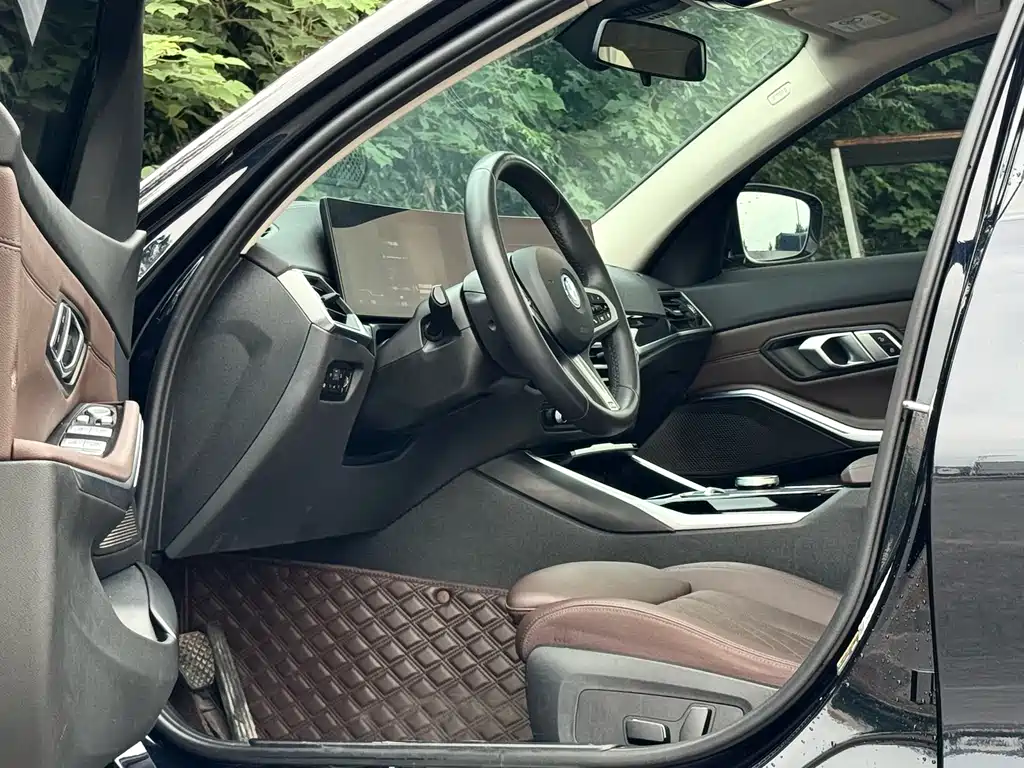 BMW i3 2024 eDrive 35 L