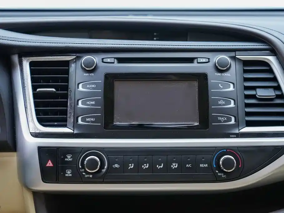 Toyota Highlander — миниатюра 10