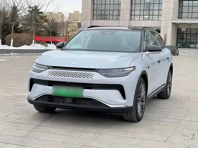 ZERO-RUNNING CAR ZERO RUN C11 2023