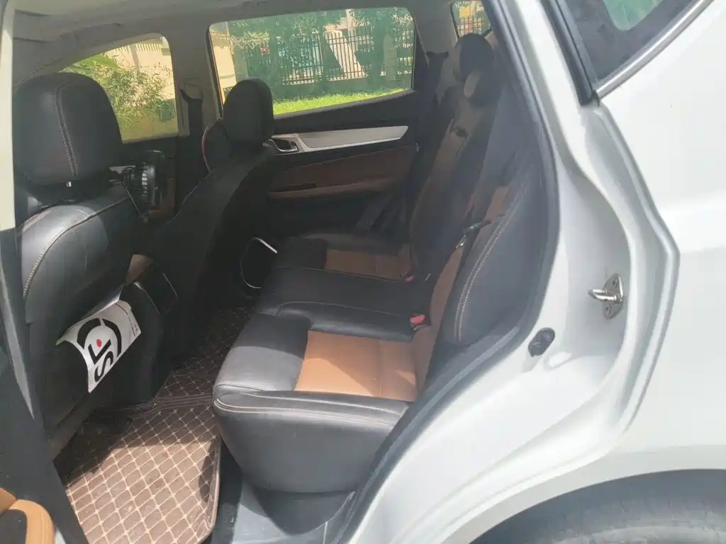 Geely Vision X6 — миниатюра 15