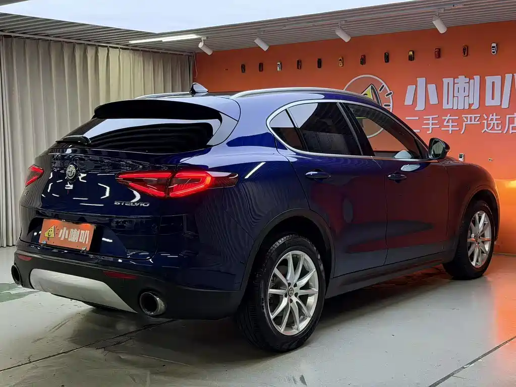 Alfa Romeo Stelvio — миниатюра 6