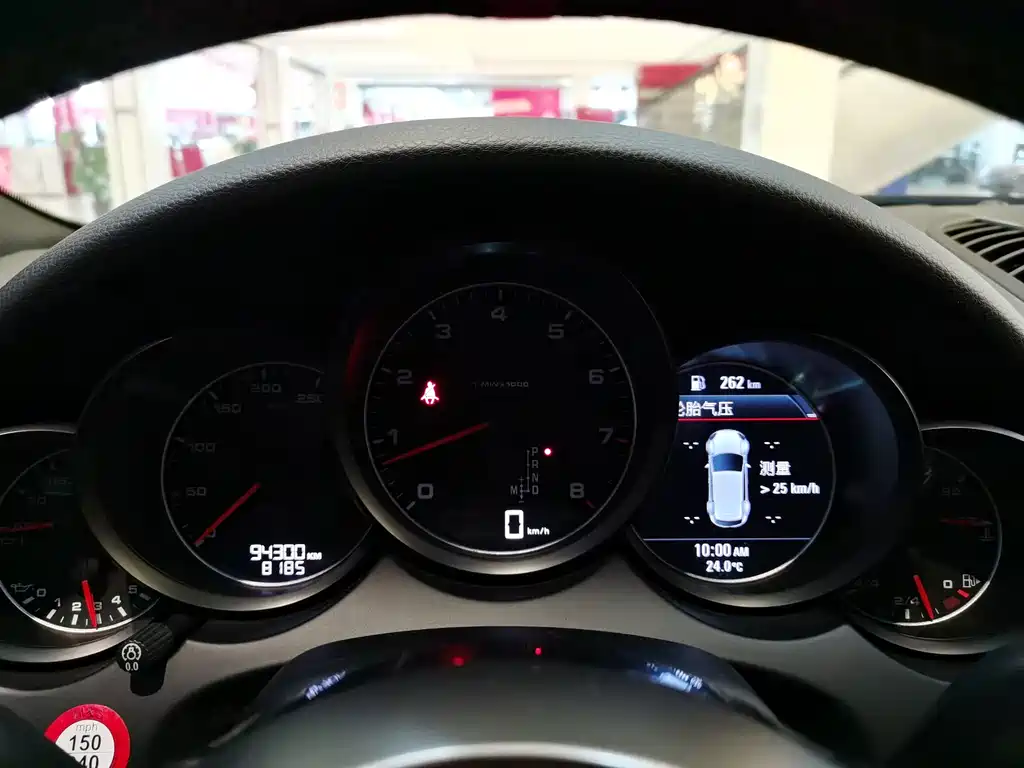 Porsche Cayenne — миниатюра 7