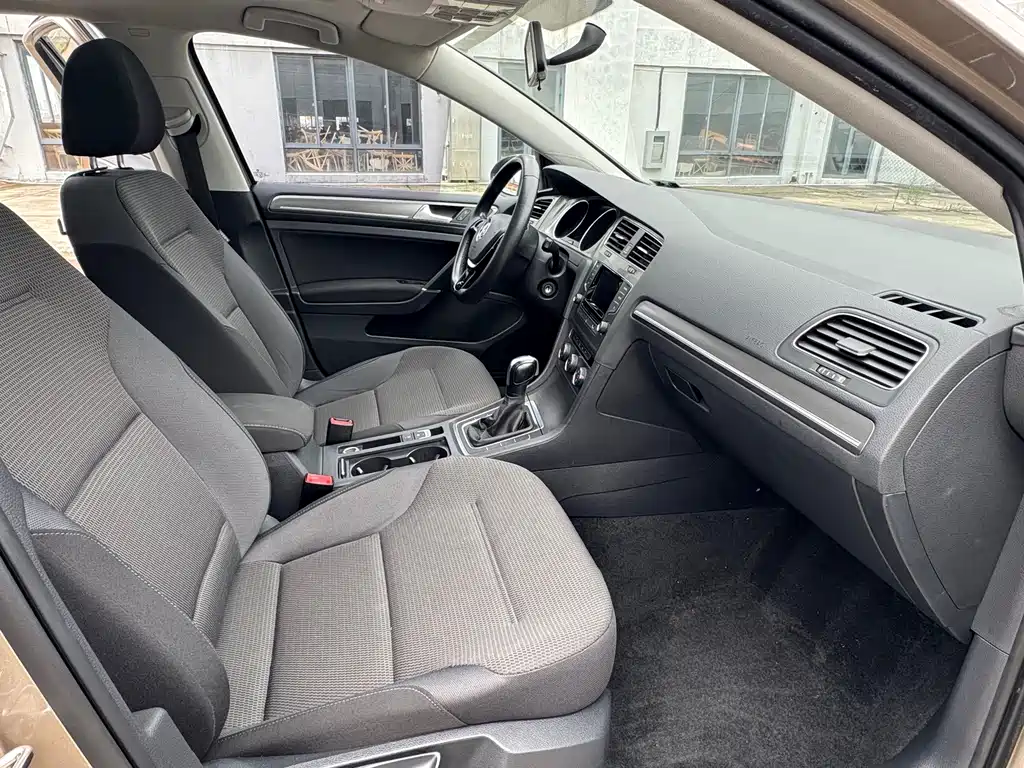 Volkswagen Golf — миниатюра 7