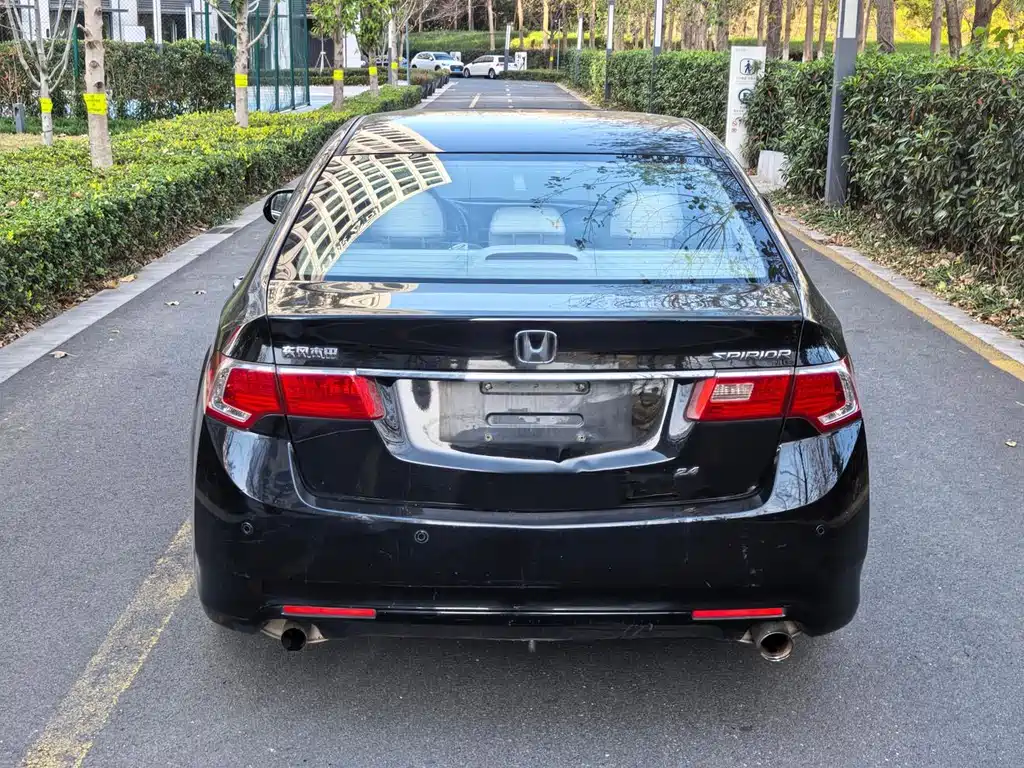 Honda Spirior 2013 2.4L Luxury