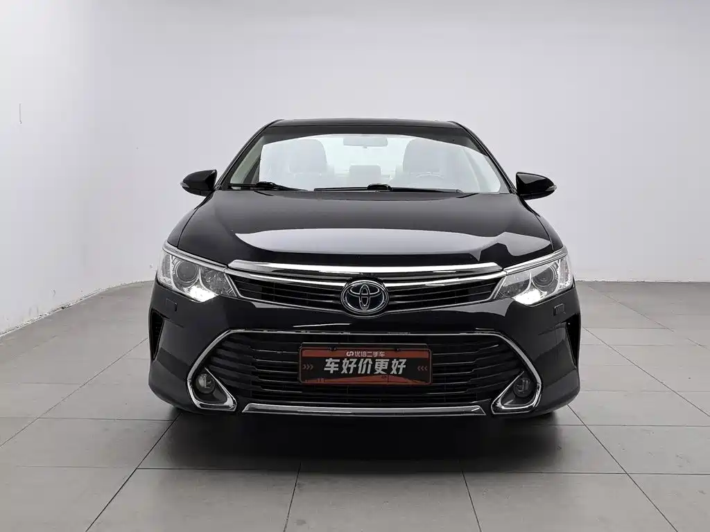 Toyota Camry — миниатюра 3