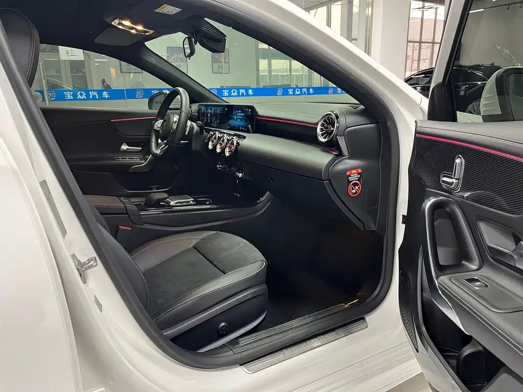 MERCEDES-BENZ A CLASS