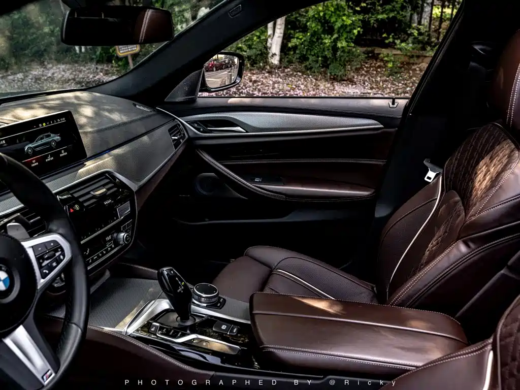 BMW 5 Series (Import) — миниатюра 10