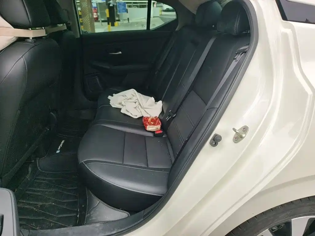 Nissan Sylphy — миниатюра 13