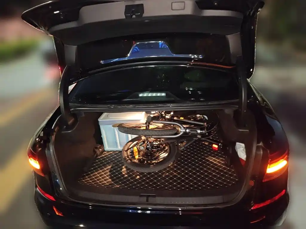 Volkswagen Passat PHEV — миниатюра 15