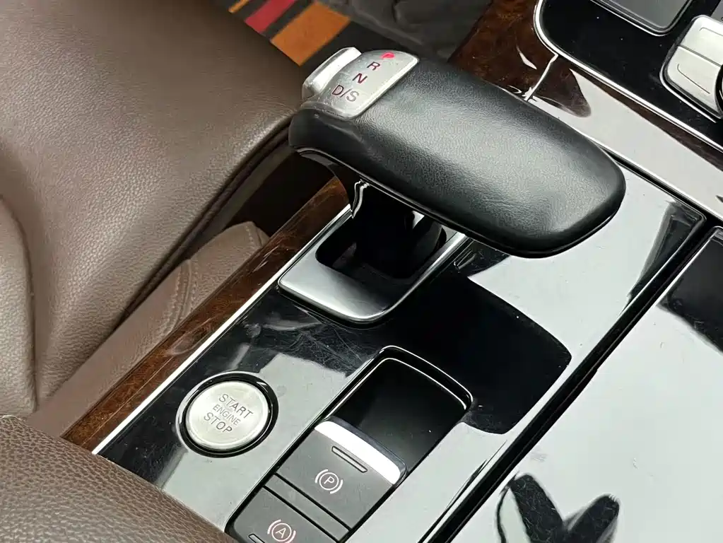 Audi A8 — миниатюра 16