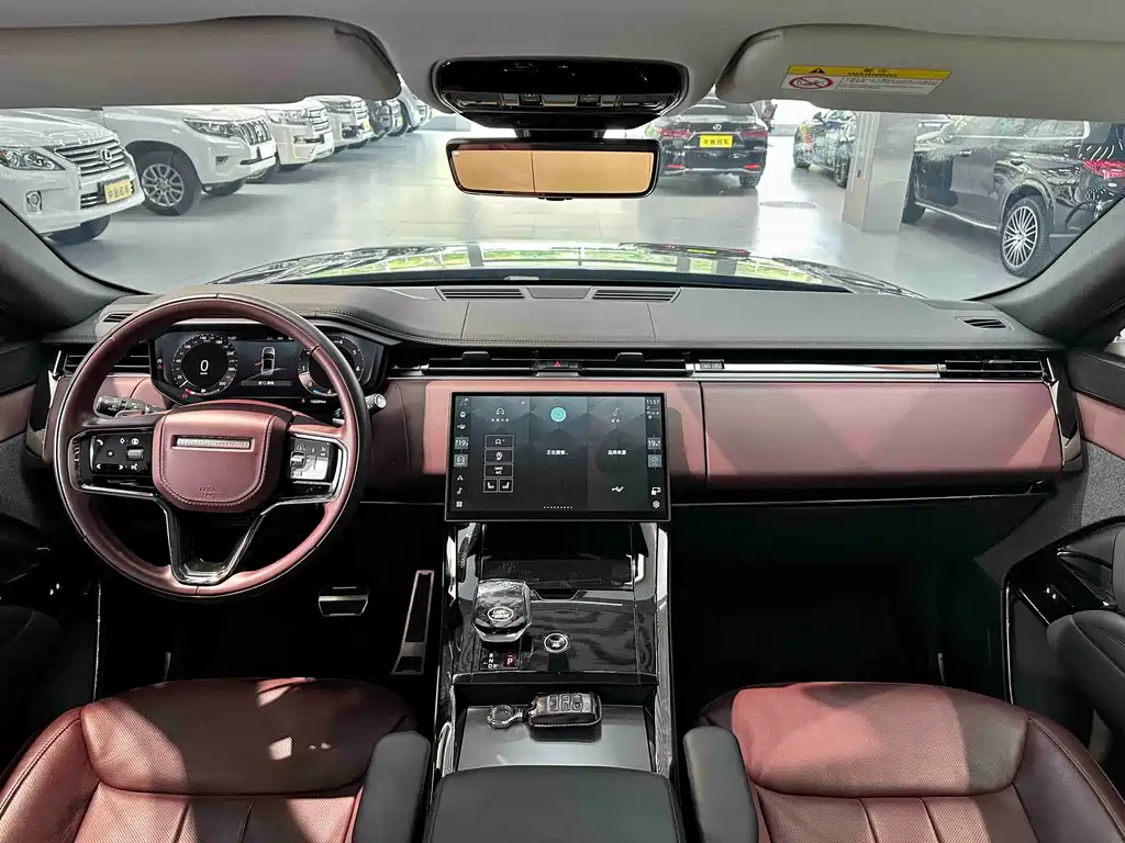 Land Rover Range Rover Sport 2024 400PS Dynamic SE