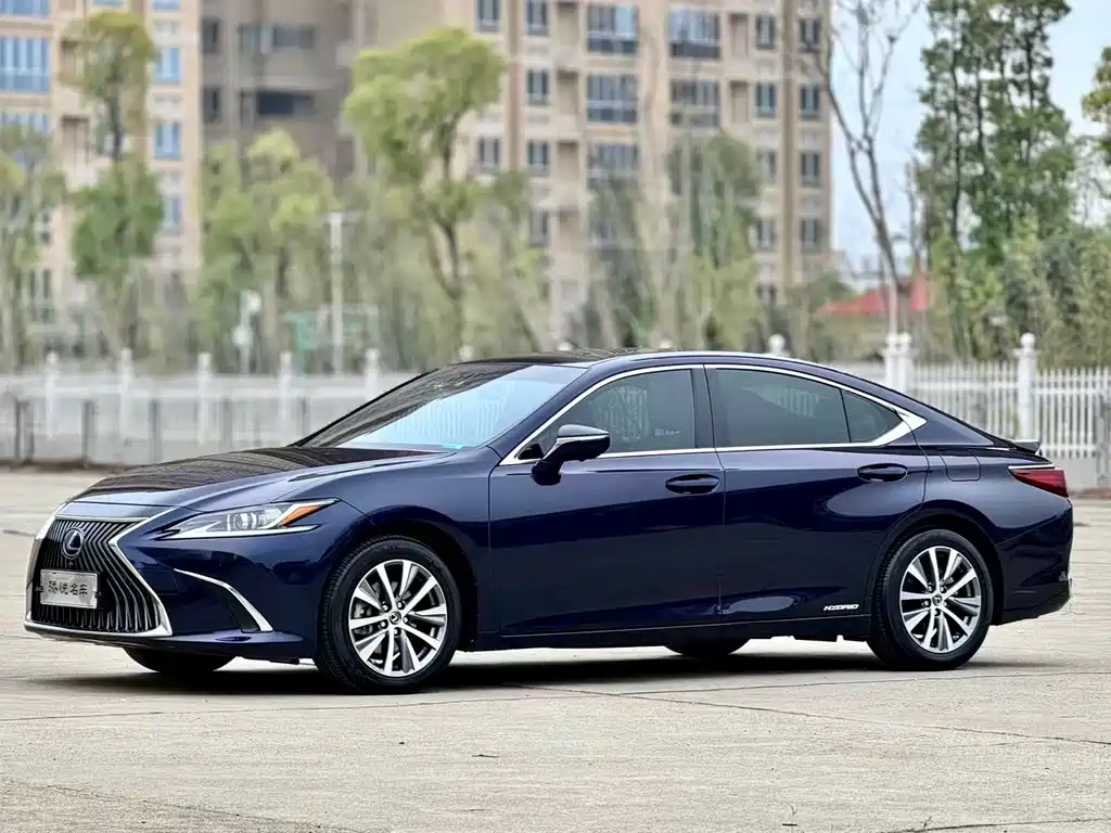 Lexus ES — миниатюра 2