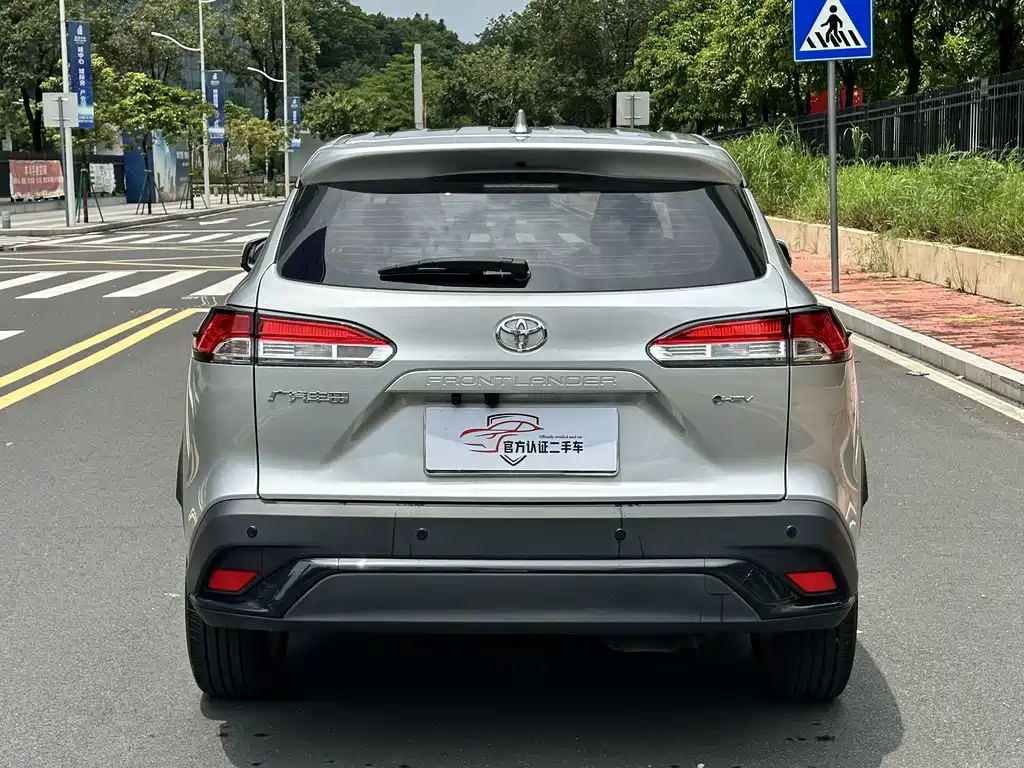 Toyota Frontlander — миниатюра 5