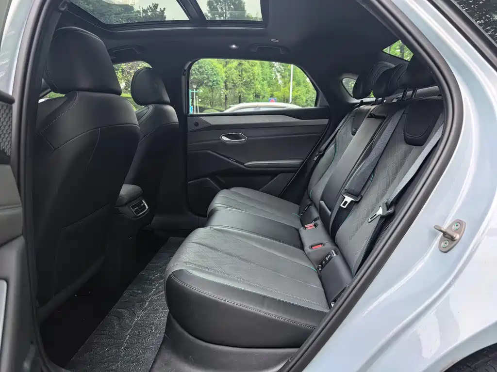 BYD Qin L — миниатюра 11