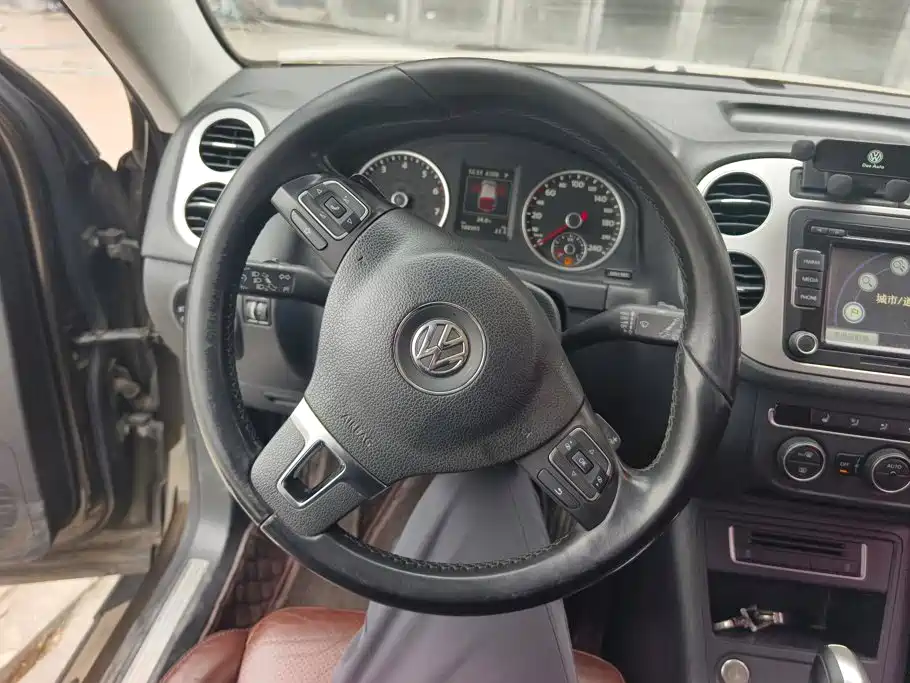 Volkswagen Tiguan — миниатюра 14