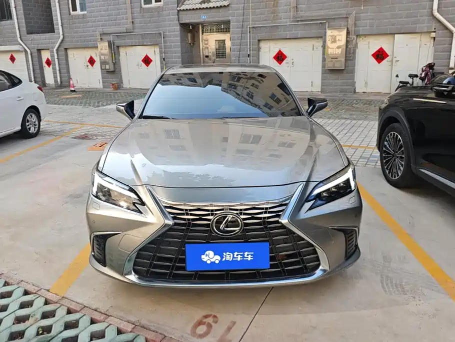 Lexus ES — миниатюра 2