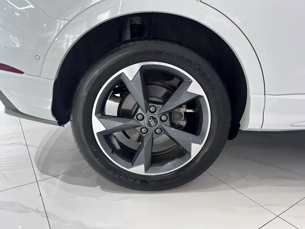 Audi Q3 — миниатюра 20