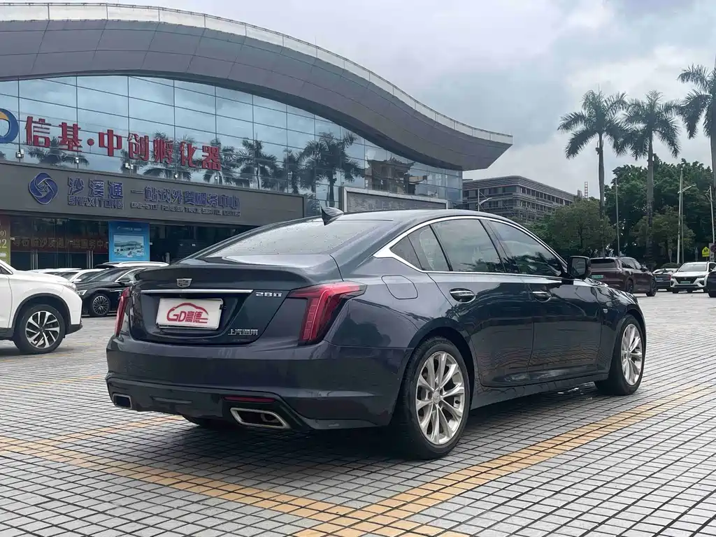 Cadillac CT5 — миниатюра 8