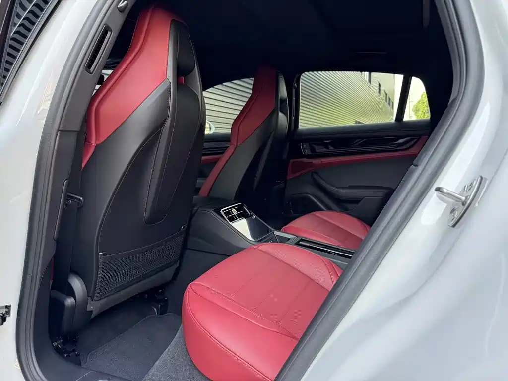 Porsche Panamera — миниатюра 8