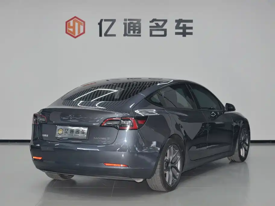 Tesla Model 3 — миниатюра 22