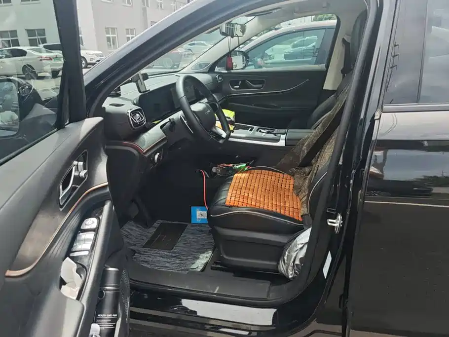 Chery Tiggo 9 9 2023 2.0T DCT Lead 5 мест