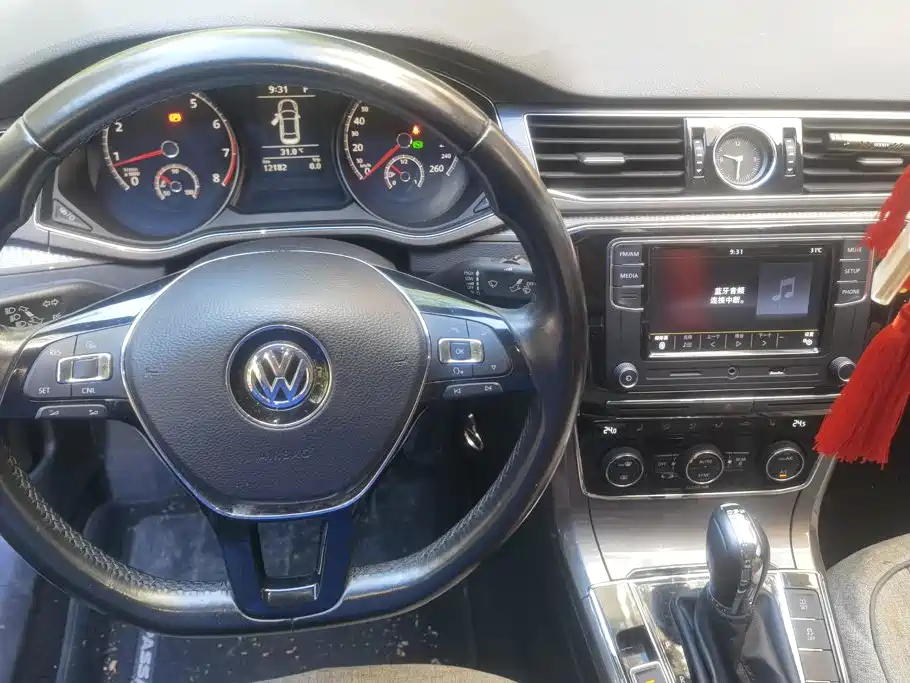 Volkswagen Passat — миниатюра 12