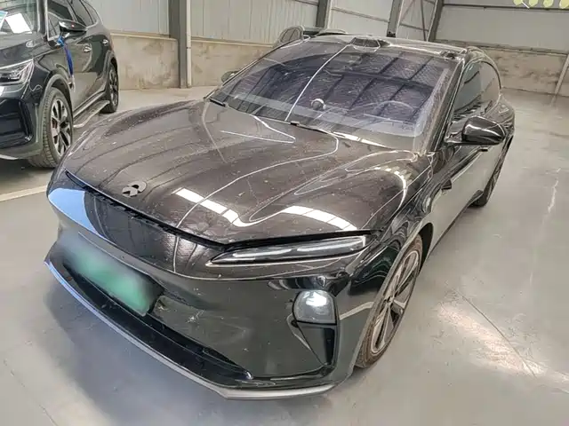 2025 Nio ET5