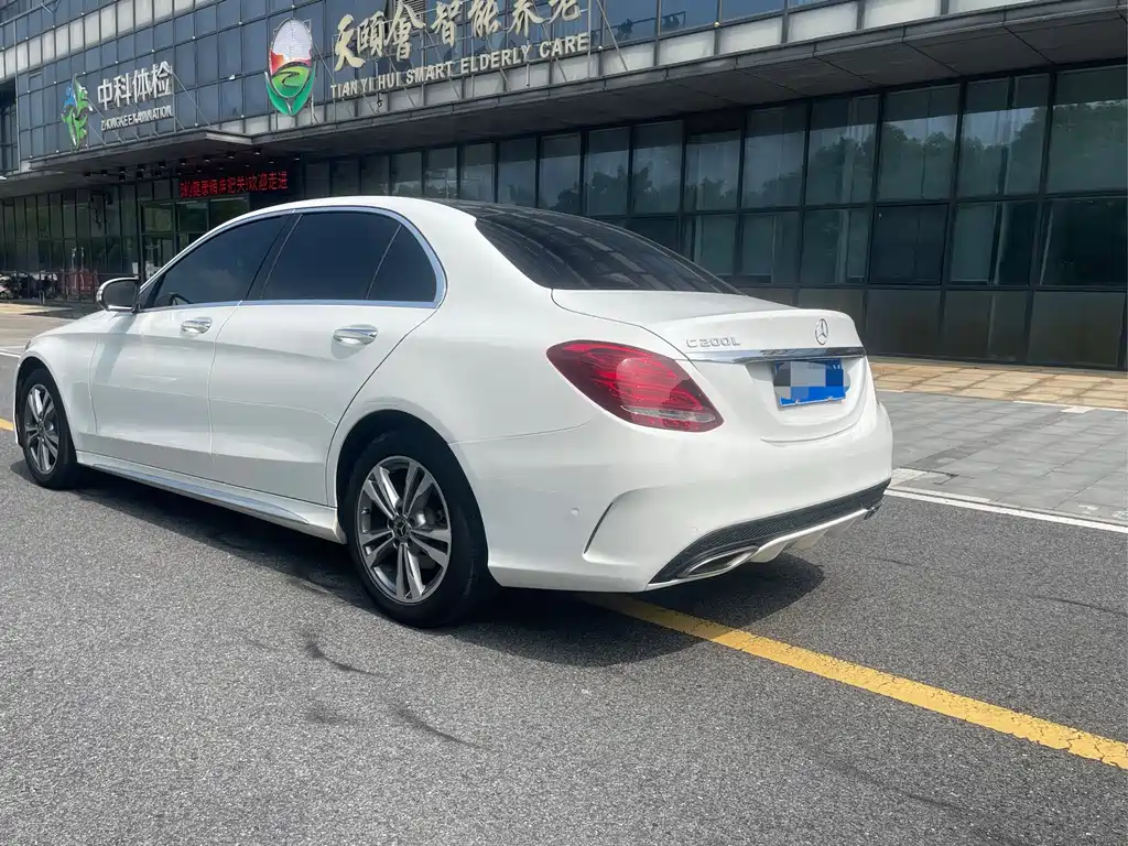 MERCEDES-BENZ C CLASS