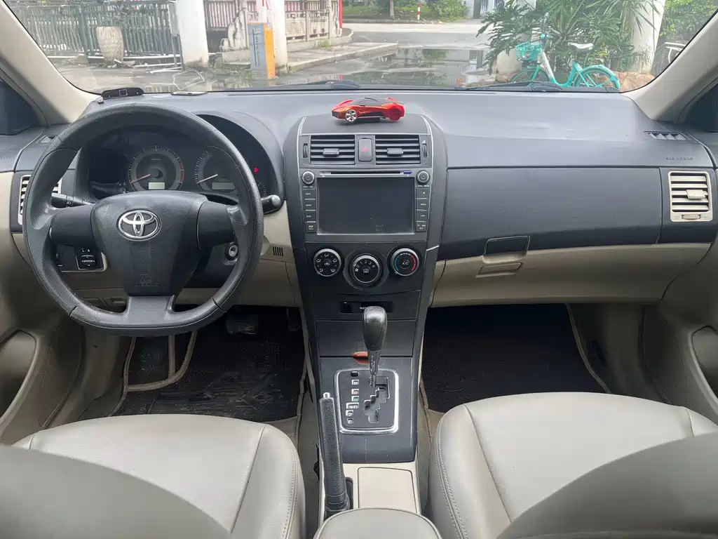 Toyota Corolla — миниатюра 13