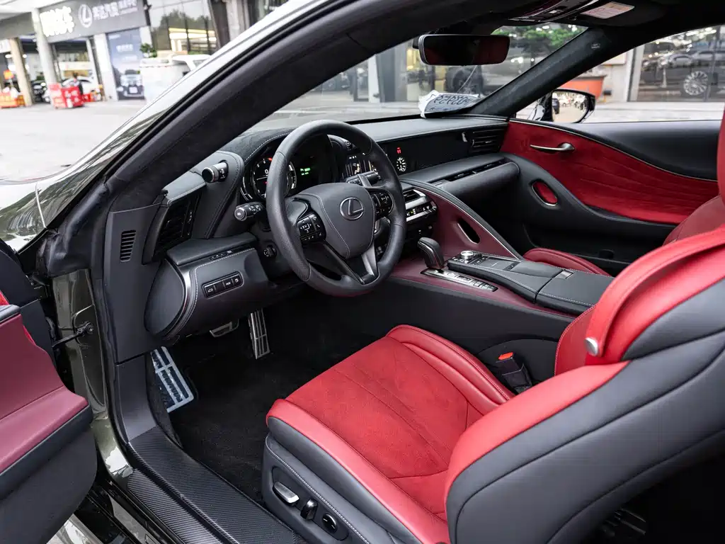 LEXUS LC